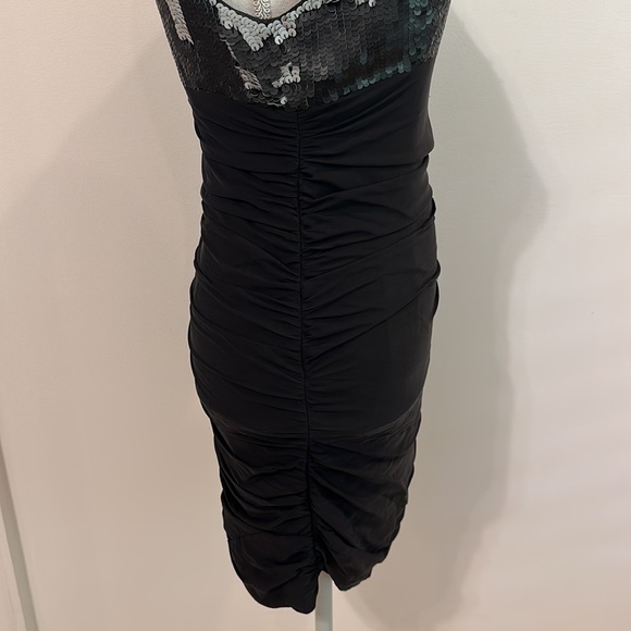 Alice + Olivia Black Sequin Detail Dress - Picture 7 of 12